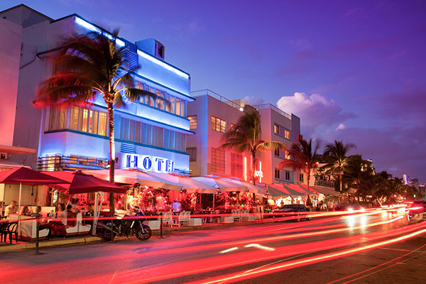 Ocean Drive In Miami S South Beach The Balfour Hotel